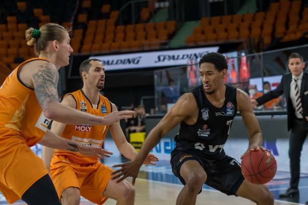 及英国媒体 及英国媒体